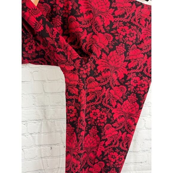 TALBOTS Petites floral black red cotton stretch cropped capri pants size 14P - Picture 4 of 9